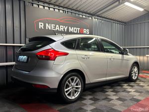 2015 152 Ford Focus 1.6 TDCi 95PS Style Manual - Image 3