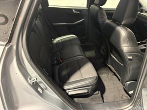 Ford Kuga 1.5 TDCI TITANIUM - AUTOMATIC- LOW KMS - Image 4