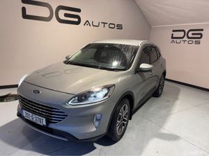 Ford Kuga 1.5 TDCI TITANIUM - AUTOMATIC- LOW KMS - Image 2