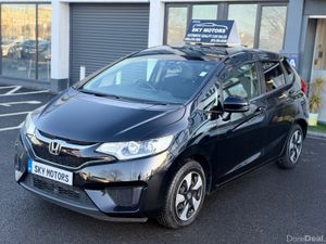 2016 Honda Fit 1.5 Hybrid Automatic,32K Miles - Image 2