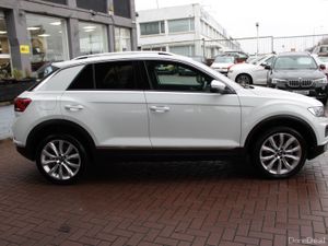 2.0TDI 150BHP SPORT 5DR HATCHBACK AUTO // 1 OWNER - Image 3