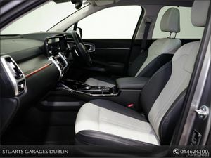 Kia Sorento Phev K4 SAM 5DR Auto - Image 3