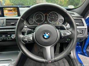 BMW 3-Series 330e M-SPORT COMPETITION 2.0 HYBRID / - Image 4