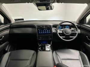 Hyundai Tucson Executive Plus PHEV 4WD - Reversing - Image 4