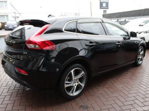 2.0D4 SE LUXURY 5DR HATCHBACK AUTO  // 1 OWNER WIT - Image 4