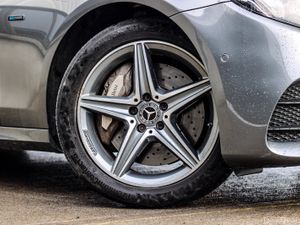2019 MERCEDES BENZ E300 AMG LINE - Image 4