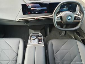 BMW iX xDrive40 Sport - Image 4