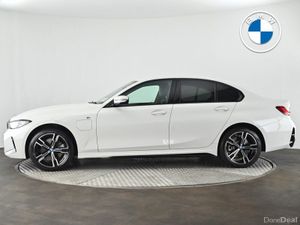 BMW 3-Series 330e M Sport Saloon - Image 4