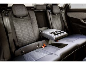 Peugeot 3008 GT Hybrid Auto 145HP - Image 4