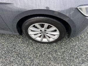 16 Volkswagen Passat 2.0 TDI BLUEMOTION - Image 4