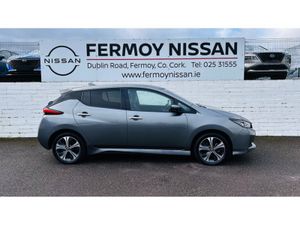 Nissan Leaf LARGER BATTERY 62K EV SVE - LEATHER SE - Image 4
