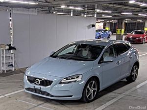 Volvo V40 2.0 D4 MOMENTUM AUTOMATIC **TOP SPEC / 1 - Image 4