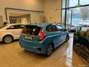 Honda Fit 1.5 Petrol HYBRID 5DR AUTO. Immaculate C - Image 3