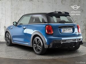 Mini Cooper 3-Door Cooper Sport - Image 2
