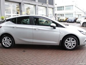 Opel Astra 2017 - Image 3