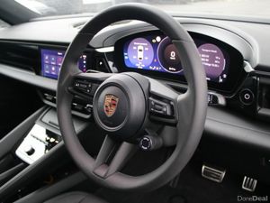 Porsche Macan Electric - Image 4