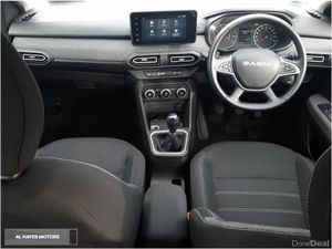 Dacia Jogger **TINY MILEAGE**7 SEATER**1.0 110 EXP - Image 2