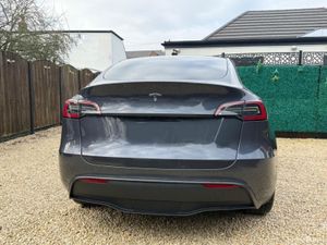 241 Tesla Model Y 420KM Range - Image 4