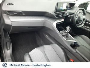 Peugeot 3008 1.2 PureTech 130bhp Allure - Image 4