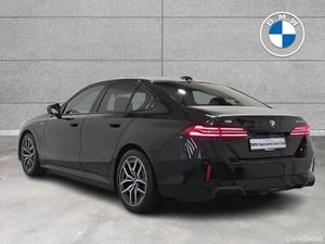 BMW i5 eDrive40 M Sport Saloon - Image 3