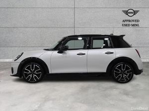 Mini Cooper Cooper S 5 Door - Image 4