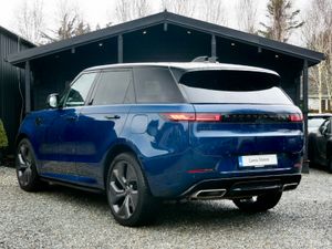 2025 Range Rover Sport Autobiography P550e - Image 4