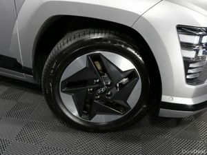 Hyundai KONA ELECTRIC PLATINUM 65 kWh EV - Image 4