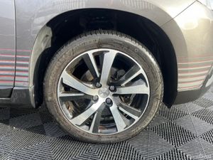 Peugeot 2008 AUTOMATIC 1.2 PETROL CROSS CITY MODEL - Image 3