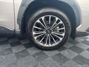 Toyota Corolla Cross HIGH SPEC SELF CHARGING HYBRI - Image 3
