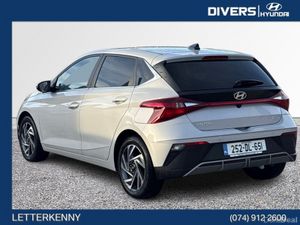 Hyundai i20 Deluxe Plus - Image 2