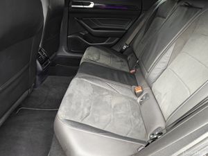 Volkswagen Arteon R- LINE 2.0 TDI 150HP 5DR- BEAUT - Image 4