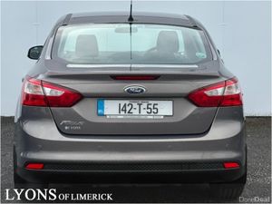 Ford Focus 1.6 TDCI 95PS ZETEC 4 DOOR - Image 2