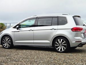 2020 VW Touran R-Line 7 Seater - Image 4