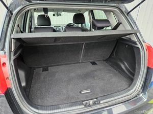 2012 Kia Venga 1.4 Diesel Elite - Image 2