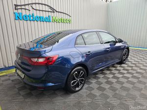 2017 Renault Megane 1.5 dCi DYNAMIQUE NAV - Image 4