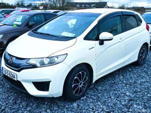 HONDA FIT 2015 AUTOMATIC HYBRID - Image 3