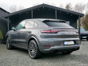 2021 Porsche Cayenne Coupe E-Hybrid - Image 4