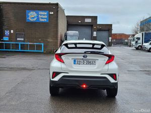 221 Toyota C-HR1.8 Hybrid SOL - Image 4