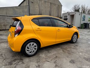 Toyota Aqua 2018 Hybrid - Image 4