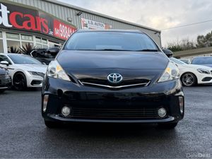 Toyota Prius 141 // 7 SEATER - Image 2