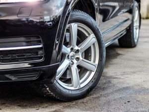 2017 VOLVO XC90 T8 MOMENTUM 407BHP - Image 2