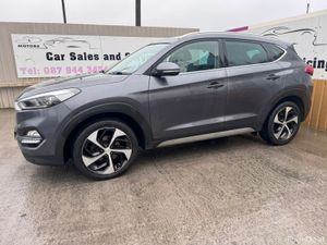 181 Hyundai Tucson 2.0D PREMIUM Low Miles - Image 3