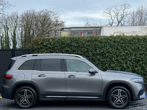 Mercedes-Benz EQB 4MATIC AMG-LINE PREMIUM 7-SEATER - Image 2