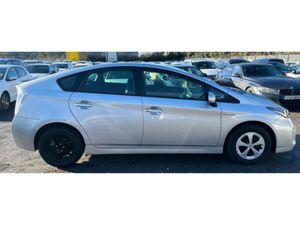 Toyota Prius 1.8 Automatic petrol Hybrid Low Milea - Image 4