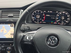 VW Golf Automatic 2018/10 46k km 1.2 TSI BlueMotio - Image 3