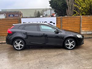 Volvo V40 D4 2.0 DIESEL AUTO - Image 2