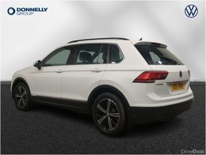Volkswagen Tiguan Diesel Estate SE Nav - Image 4