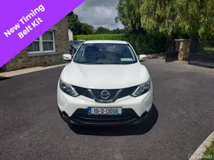 2015 Nissan Qashqai 1.5 DSL SV - LOW MILEAGE - Image 3