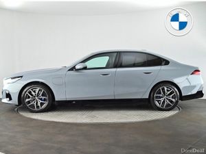 BMW 5-Series 530e M Sport Saloon - Image 3