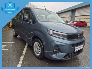 Opel Combo 2026/AUTO/WHEELCHAIR ACCESS/TAXI SPEC - Image 4